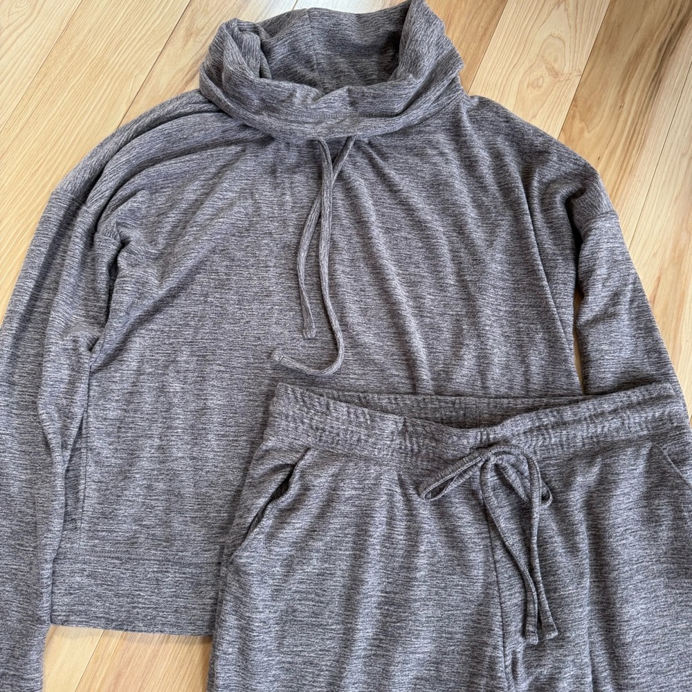 Maurices Heather Gray Knit Top